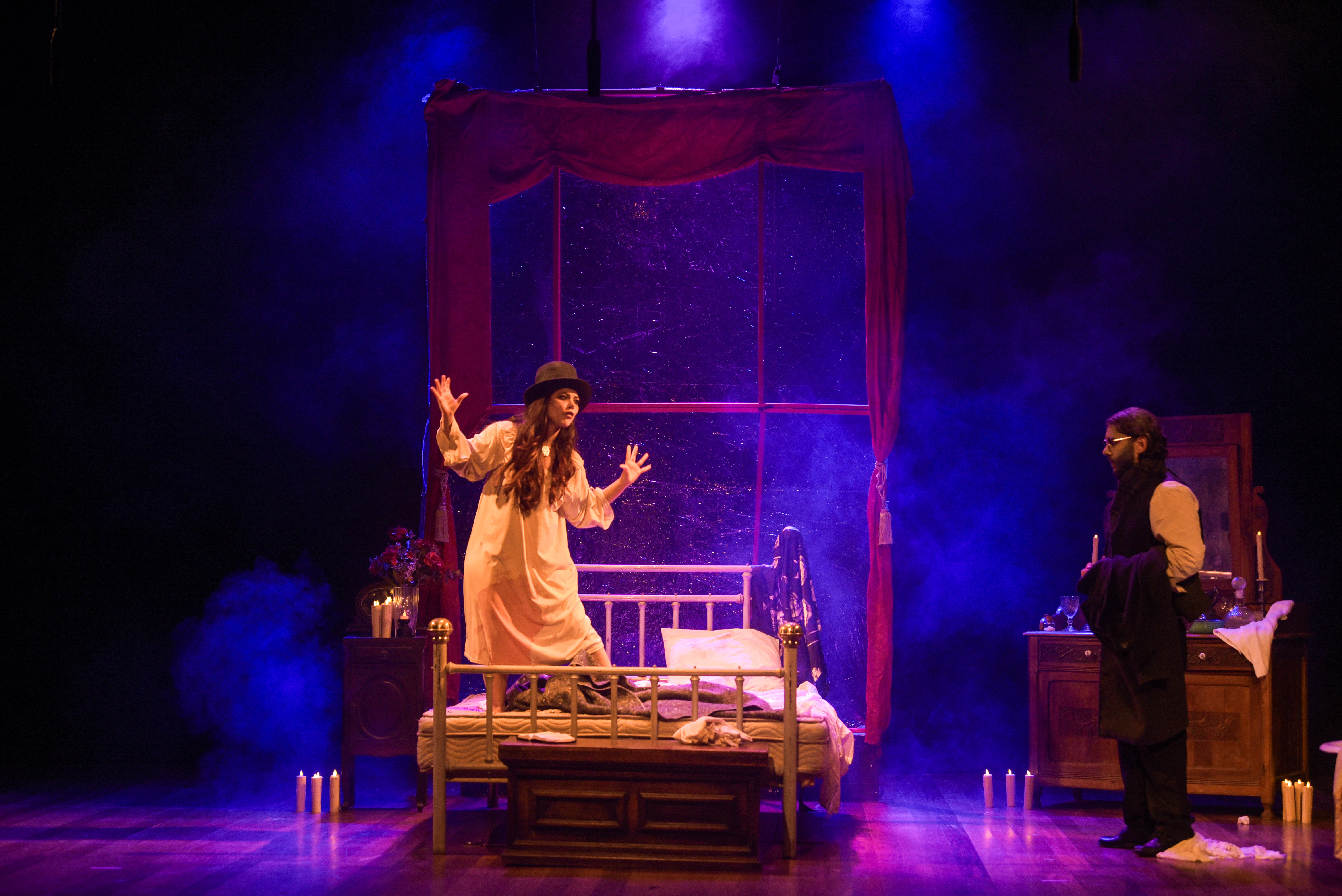 Katharine: O Estranho Caso do Dr. Jekyll e do Sr. Hyde explora relações abusivas no Teatro Itália