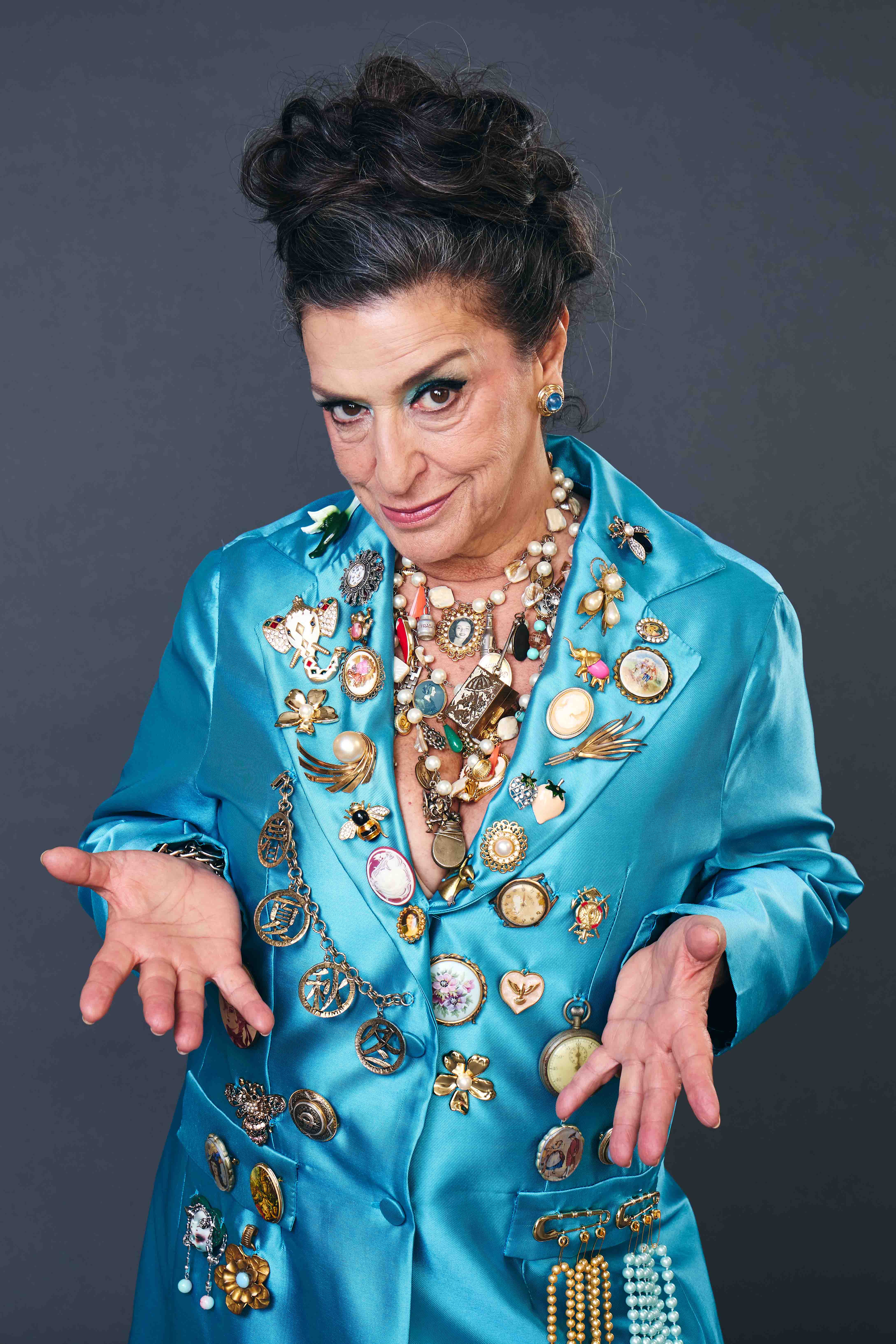 Grace Gianoukas estreia comédia inédita 'Dora' no Rio de Janeiro
