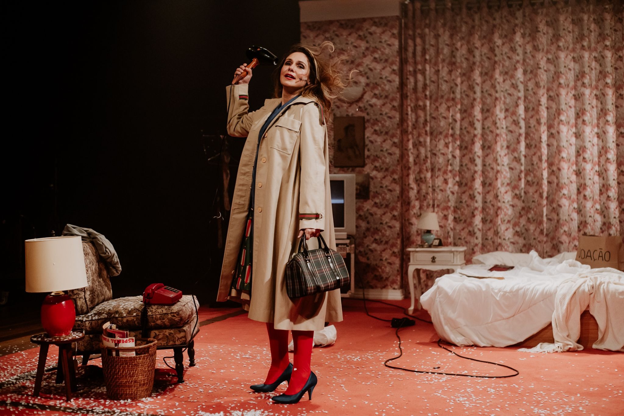 Paixão Simples, a primeira adaptação de Annie Ernaux no Brasil, estreia no Sesc Santana