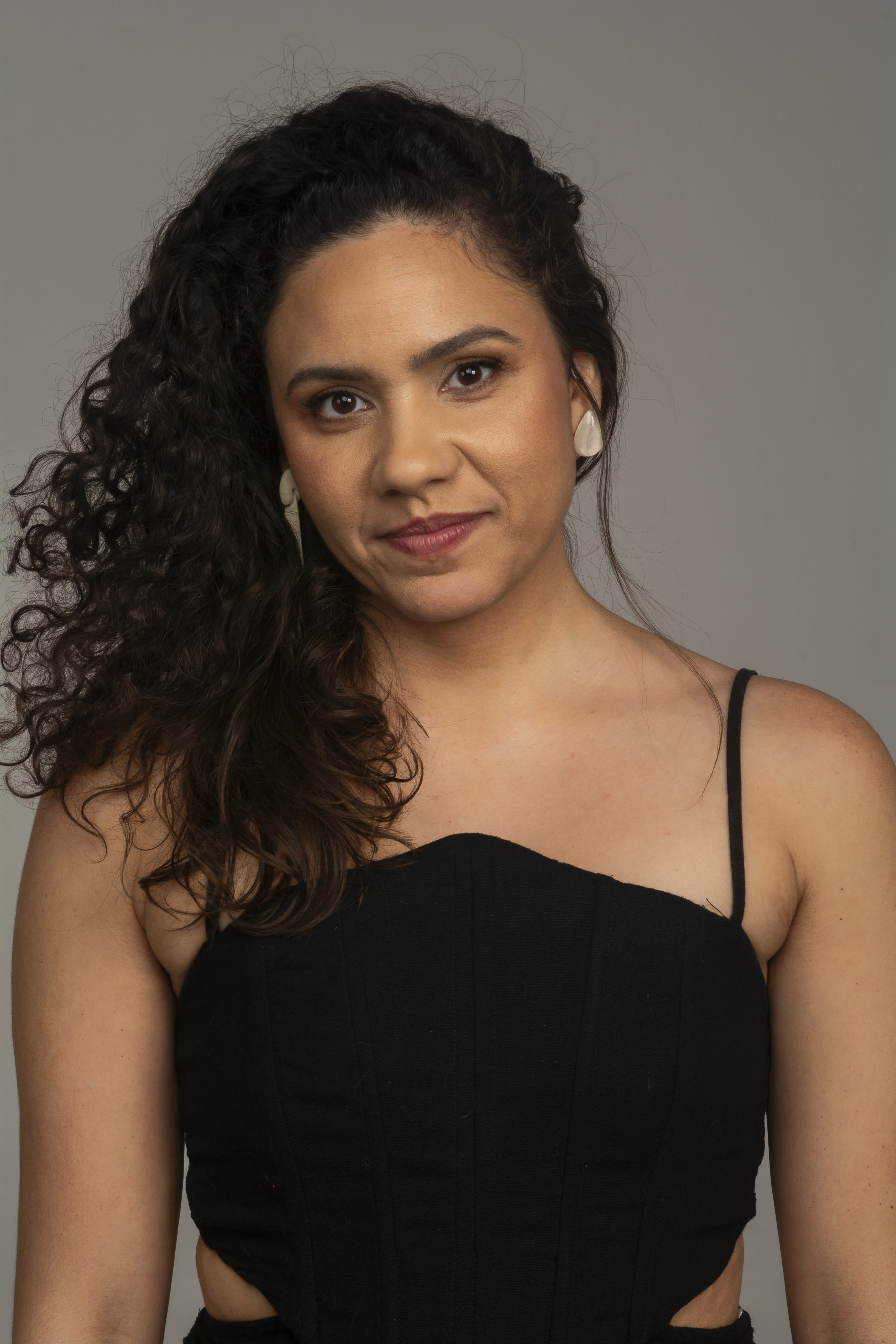 Naiara Martins celebra pluralidade musical brasileira em show “Terras do Sem-Fim” no Acaso Cultural